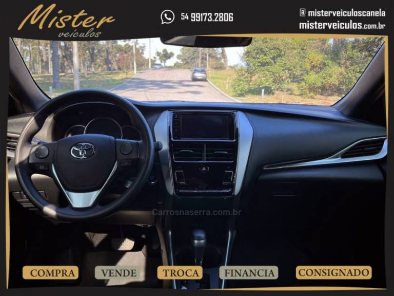 TOYOTA - YARIS - 2022/2022 - Vermelha - R$ 89.900,00