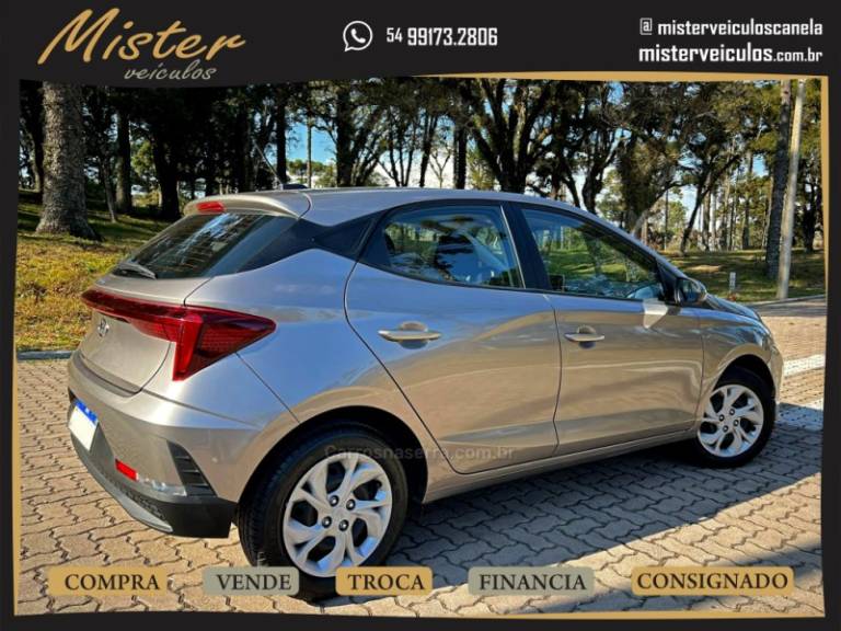 HYUNDAI - HB20 - 2023/2024 - Dourada - R$ 75.900,00