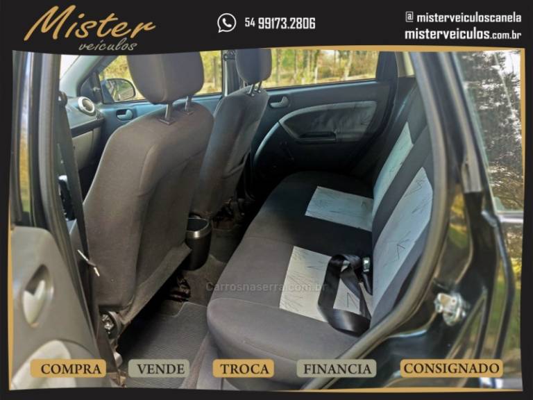 FORD - FIESTA - 2009/2010 - Preta - R$ 25.900,00