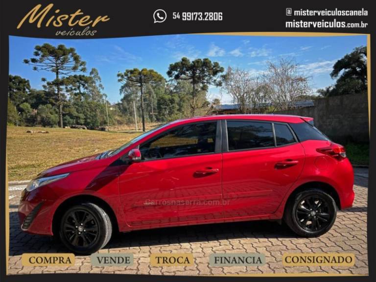 TOYOTA - YARIS - 2022/2022 - Vermelha - R$ 89.900,00