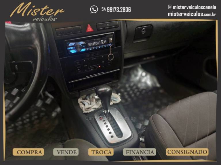 AUDI - A3 - 2000/2001 - Preta - R$ 23.900,00