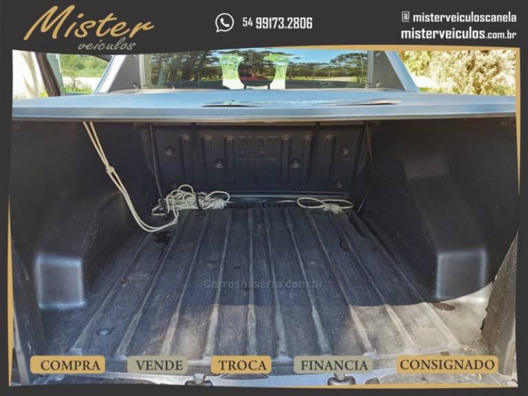 FIAT - TORO - 2017/2018 - Preta - R$ 91.900,00