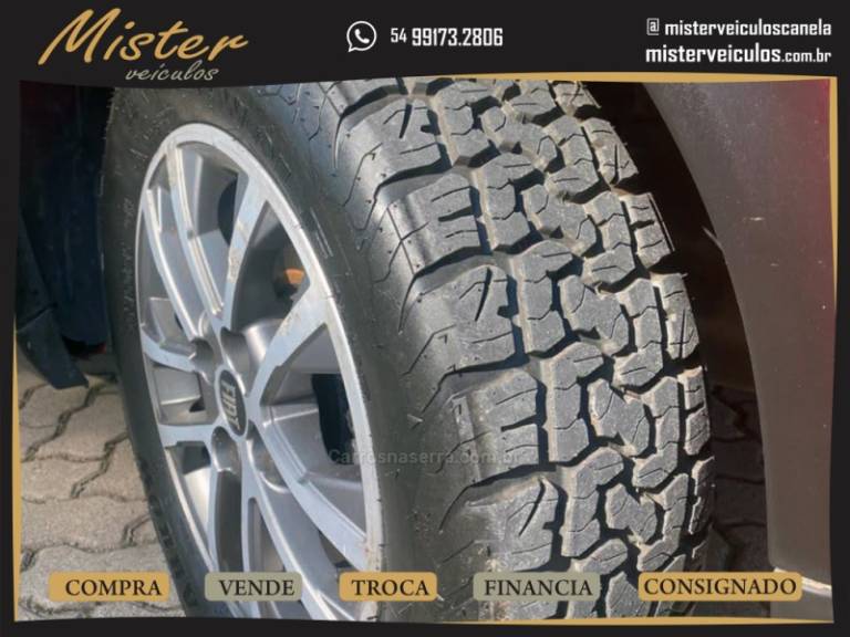 FIAT - ARGO - 2022/2023 - Vermelha - R$ 85.900,00