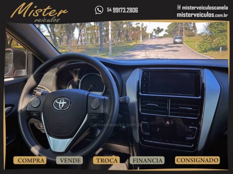 TOYOTA - YARIS - 2022/2022 - Vermelha - R$ 89.900,00
