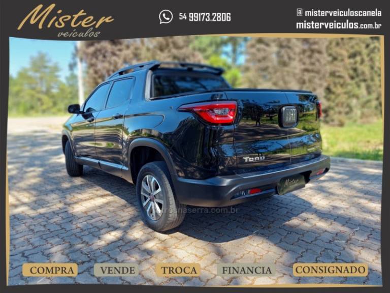 FIAT - TORO - 2017/2018 - Preta - R$ 91.900,00